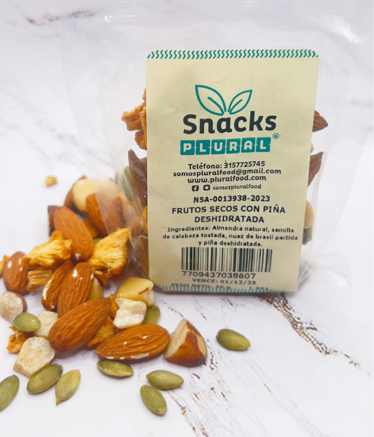 Frutos secos con piña deshidratada